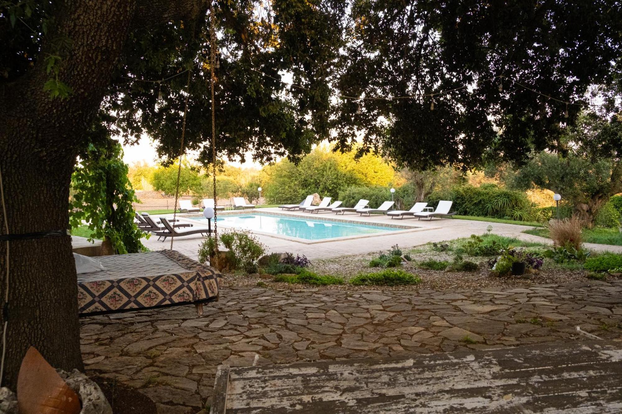 Agriturismo Masseria Carrone Carovigno Luaran gambar